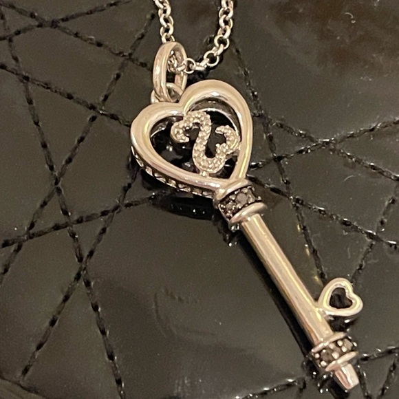 Open Hearts by Jane Seymour 0.065 CT. T.W. Black Diamond Pendant + 20” chain 925 - Picture 7 of 13